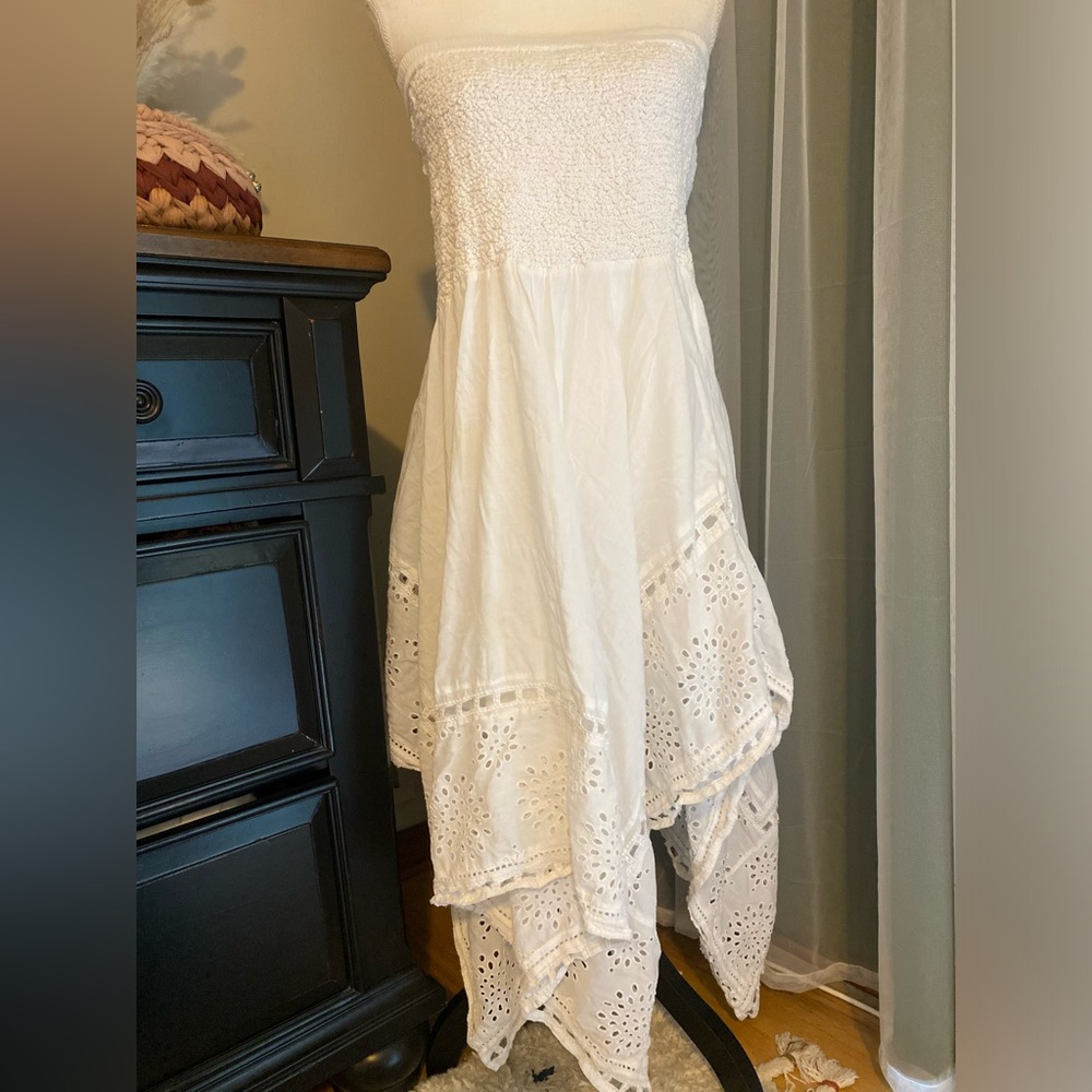 Michael Kors white strapless boho asymmetrical eyelet lace midi dress - Picture 7 of 9